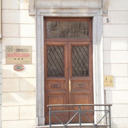 Affittacamere Maison Napoleon Turin Bagian luar foto