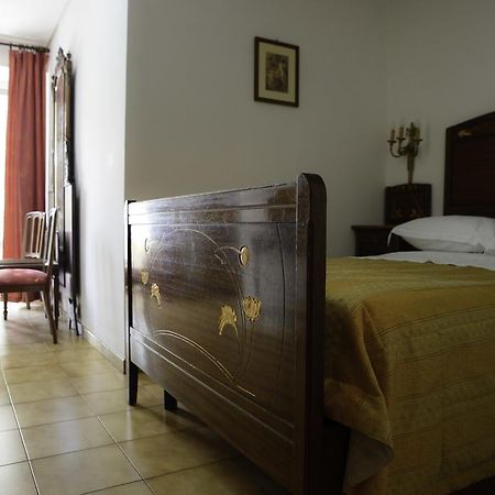 Affittacamere Maison Napoleon Turin Bagian luar foto