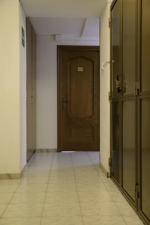 Affittacamere Maison Napoleon Turin Bagian luar foto